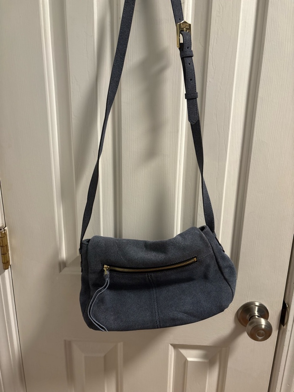 Aimee Kestenberg Navy Blue Messenger Crossbody with Gold Hardware - Picture 7 of 9